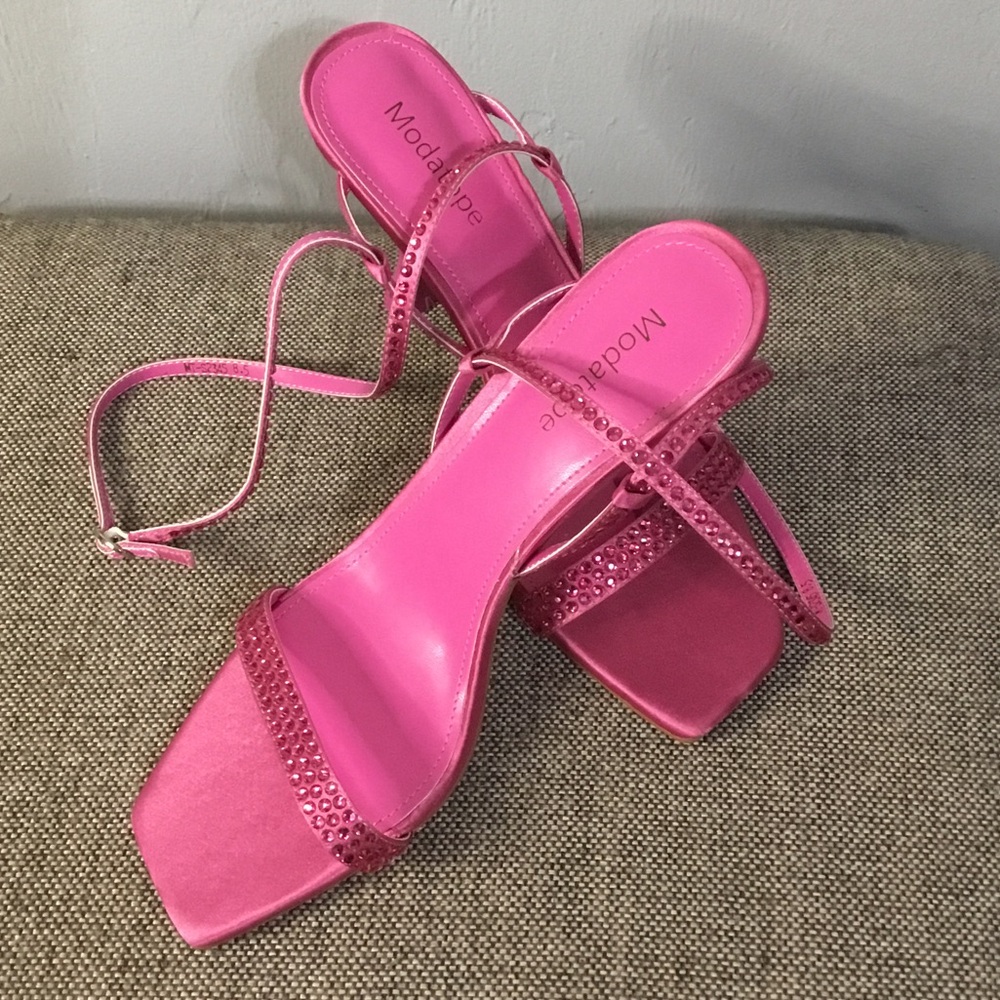 Modatope Pink Rhinestone Ankle Strap Sandals, size 8.5, NWOT.